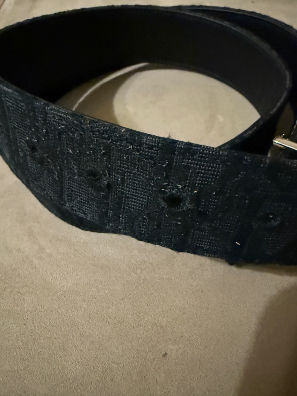 Christian Dior reversible belt with silver CD buckle - Picture 7 of 16